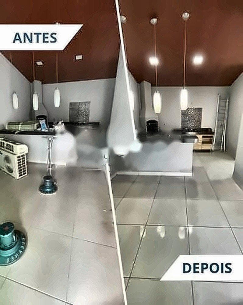 Antes e depois da limpeza pós-obra de área gourmet e cozinha, piso e bancada